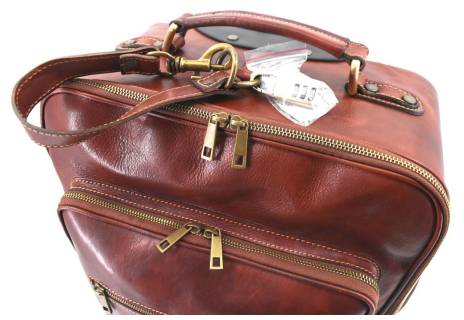 Cestovní palubní kožený kufr Arteddy 40l