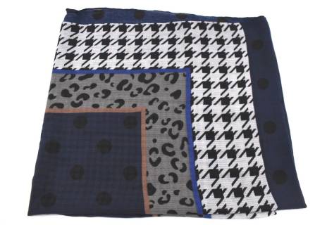 Moderní dámský šátek