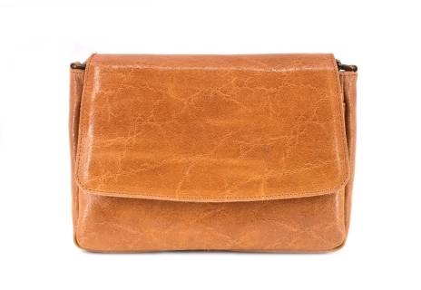 Dámská kožená kabelka s klopnou Arteddy